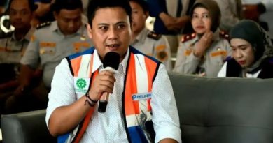 Andi Iwan Darmawan Aras Sampaikan Duka dan Desak Evaluasi SOP Penerbangan