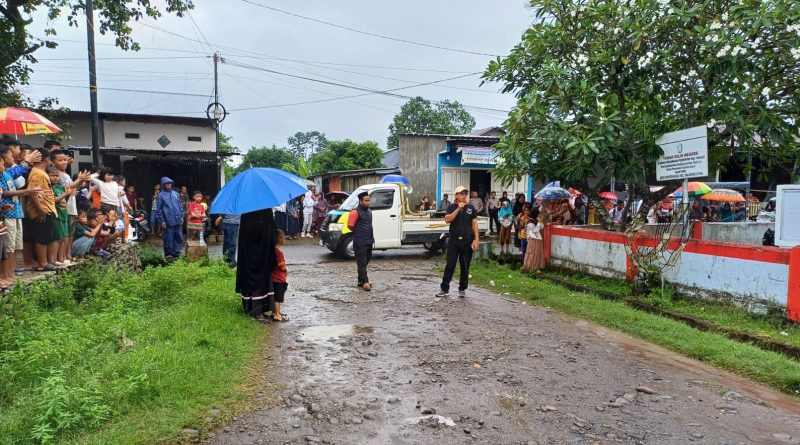 Kades Bontosunggu Dironrong Warganya “Desak Kejari Usut Dana Desa”