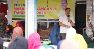 Serap Aspirasi, Lukman B Kady Janji Bantu Sirtu Perbaiki Jalan Rusak di Mawang