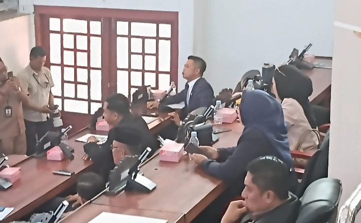 DPRD Bongkar Dugaan Pungli di Dinas PUPRPKP